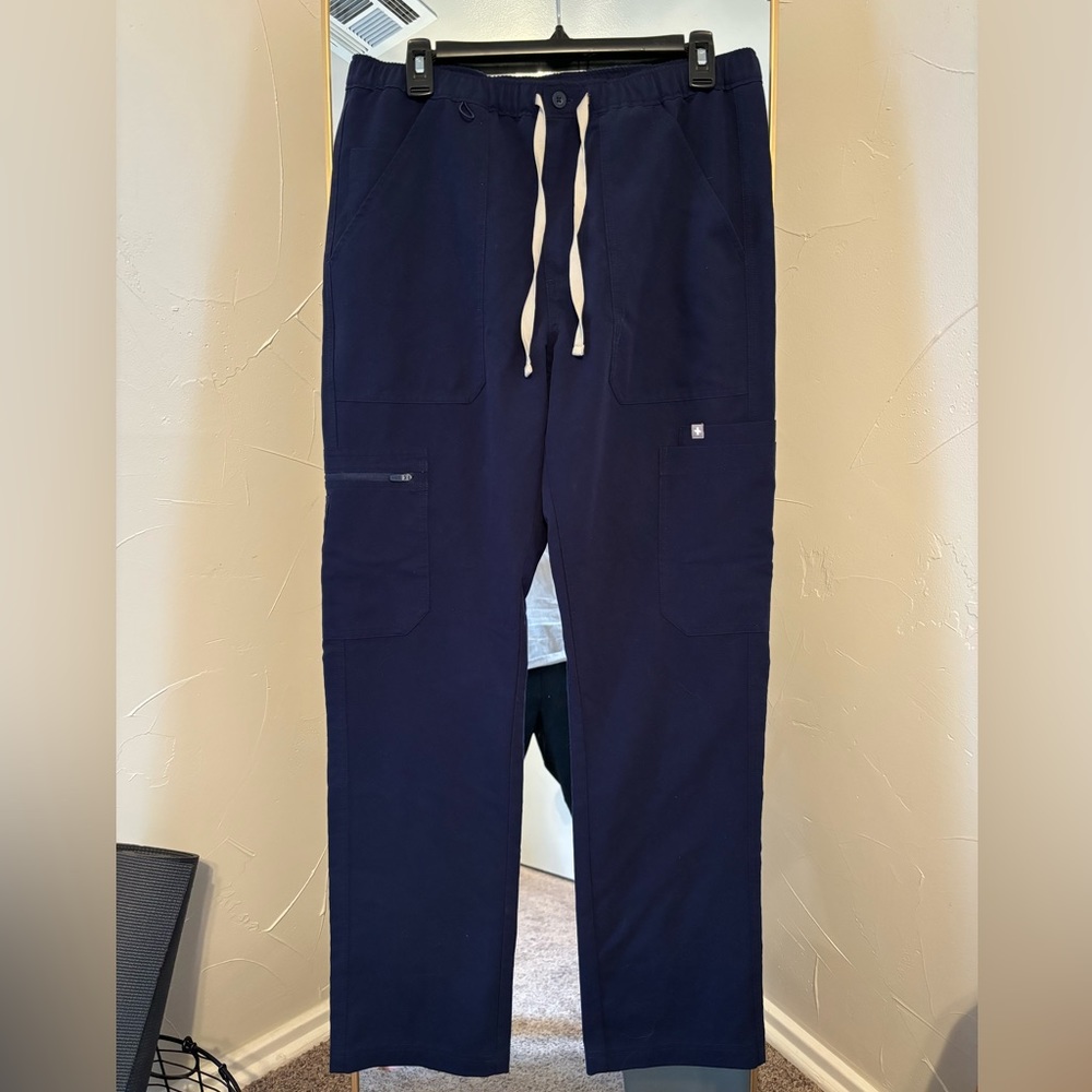 Figs Men’s Cairo Cargo Technical Collection (Small) Gem